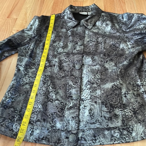 VINTAGE Chico's Jacket Womens XL Silver Metallic Floral Print Button Up Shacket - Picture 5 of 10